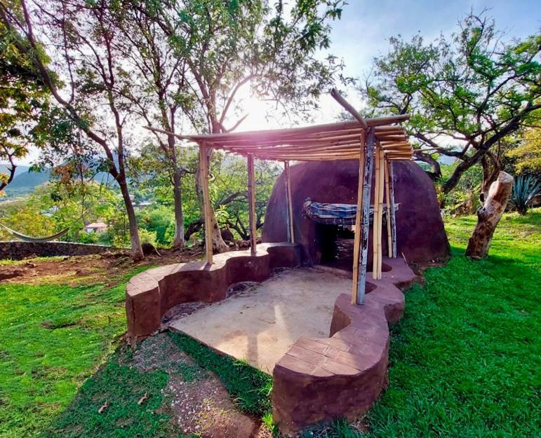 Amara Lodge *